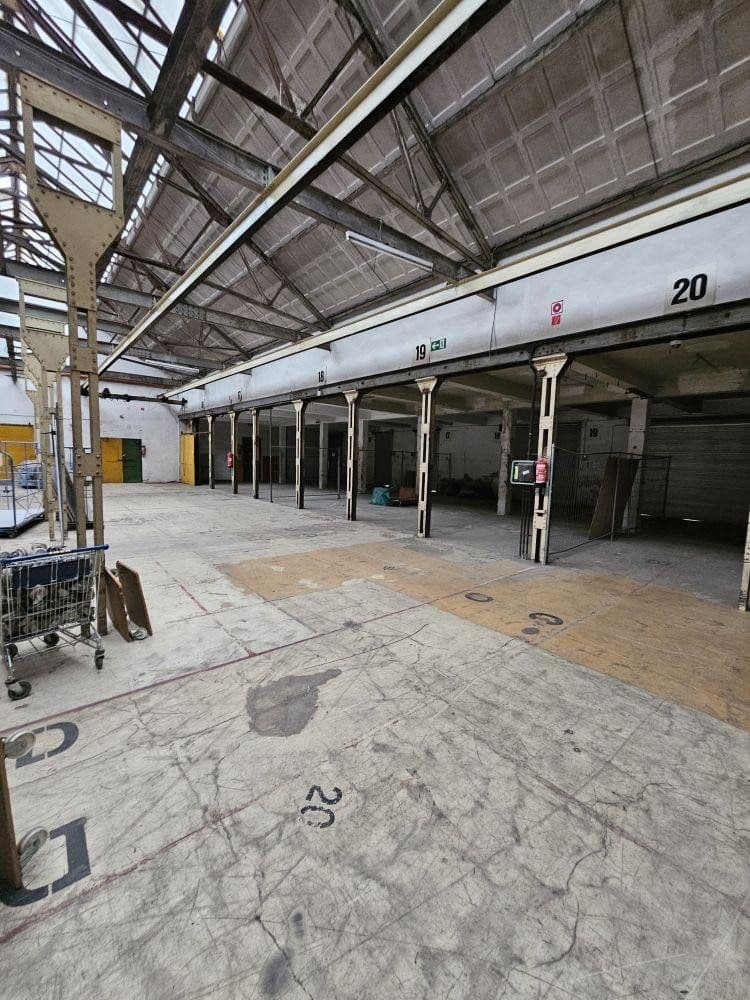Pronájem nebytového prostoru 8.000 m², Solingen, Severní Porýní-Vestfálsko Pronájem nebytového prostoru 8.000 m², Solingen, Severní Porýní-Vestfálsko