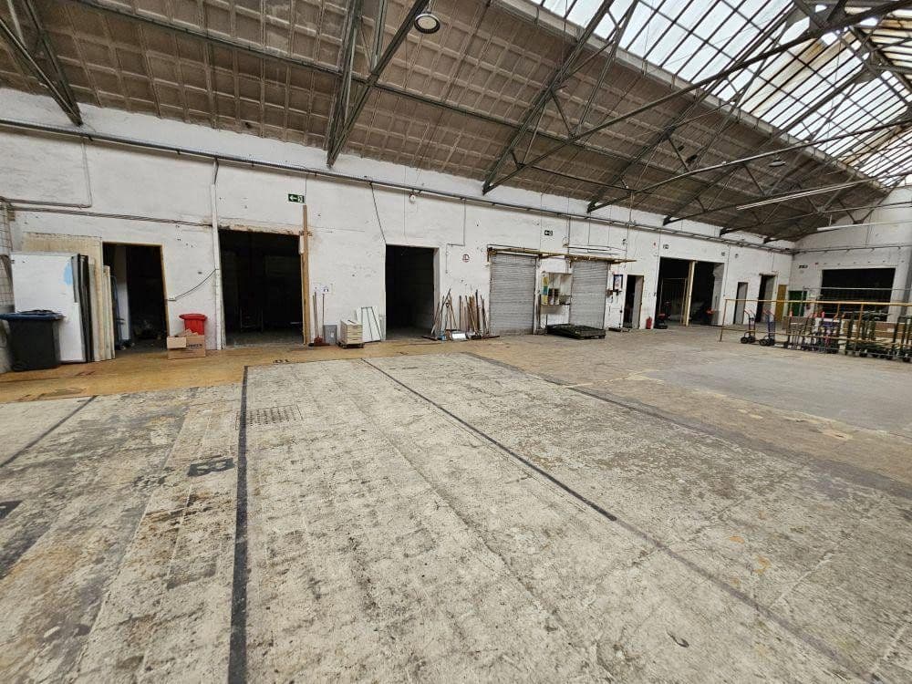 Pronájem nebytového prostoru 8.000 m², Solingen, Severní Porýní-Vestfálsko Pronájem nebytového prostoru 8.000 m², Solingen, Severní Porýní-Vestfálsko