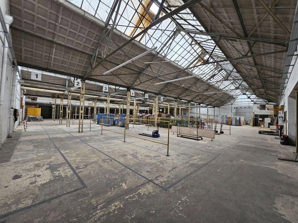 Pronájem nebytového prostoru 8.000 m², Solingen, Severní Porýní-Vestfálsko Pronájem nebytového prostoru 8.000 m², Solingen, Severní Porýní-Vestfálsko