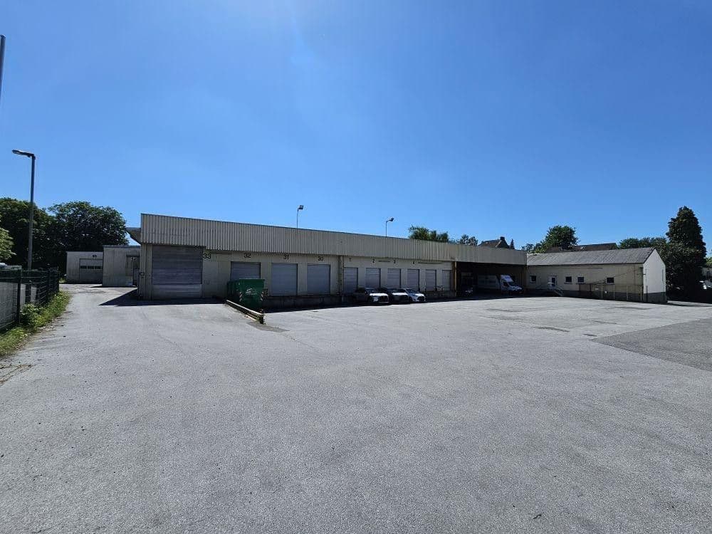 Pronájem nebytového prostoru 8.000 m², Solingen, Severní Porýní-Vestfálsko Pronájem nebytového prostoru 8.000 m², Solingen, Severní Porýní-Vestfálsko