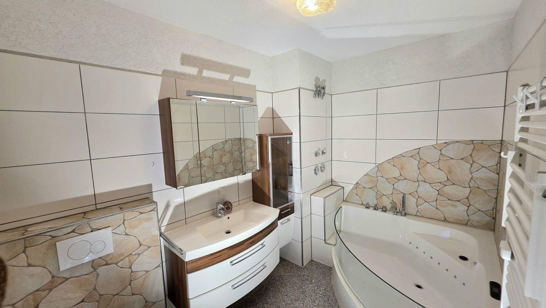 Prodej bytu 3+kk 101 m², Schönaich, Bádensko-Württembersko Prodej bytu 3+kk 101 m², Schönaich, Bádensko-Württembersko