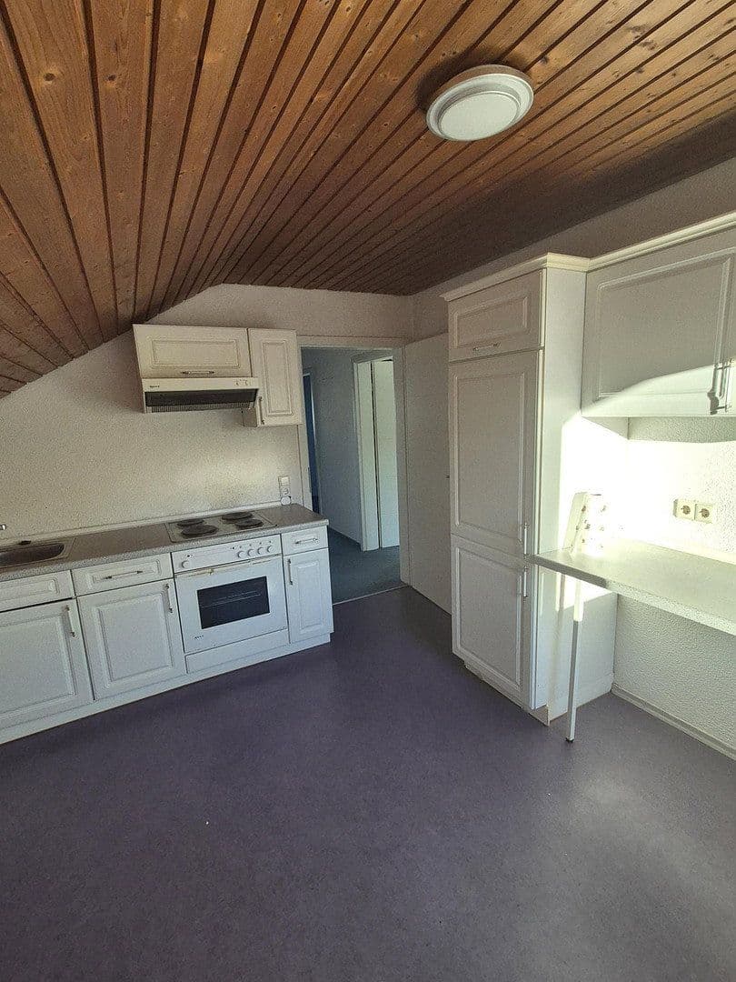 Pronájem bytu 3+1 85 m², Eberdingen, Bádensko-Württembersko Pronájem bytu 3+1 85 m², Eberdingen, Bádensko-Württembersko