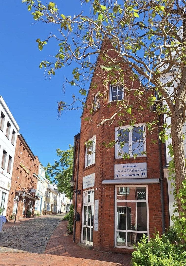 Prodej domu 265 m², pozemek 126 m², Michaelisstr.2, Šlesvik, Šlesvicko-Holštýnsko Prodej domu 265 m², pozemek 126 m², Michaelisstr.2, Šlesvik, Šlesvicko-Holštýnsko