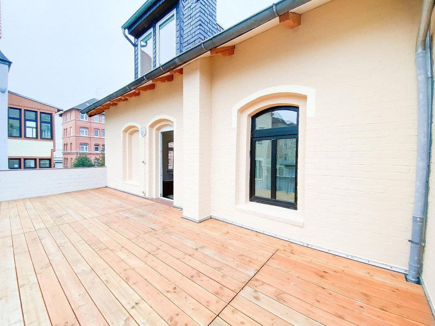 Prodej domu 200 m², pozemek 250 m², Ernst-Amme-Str. 2, Braunschweig, Dolní Sasko Prodej domu 200 m², pozemek 250 m², Ernst-Amme-Str. 2, Braunschweig, Dolní Sasko