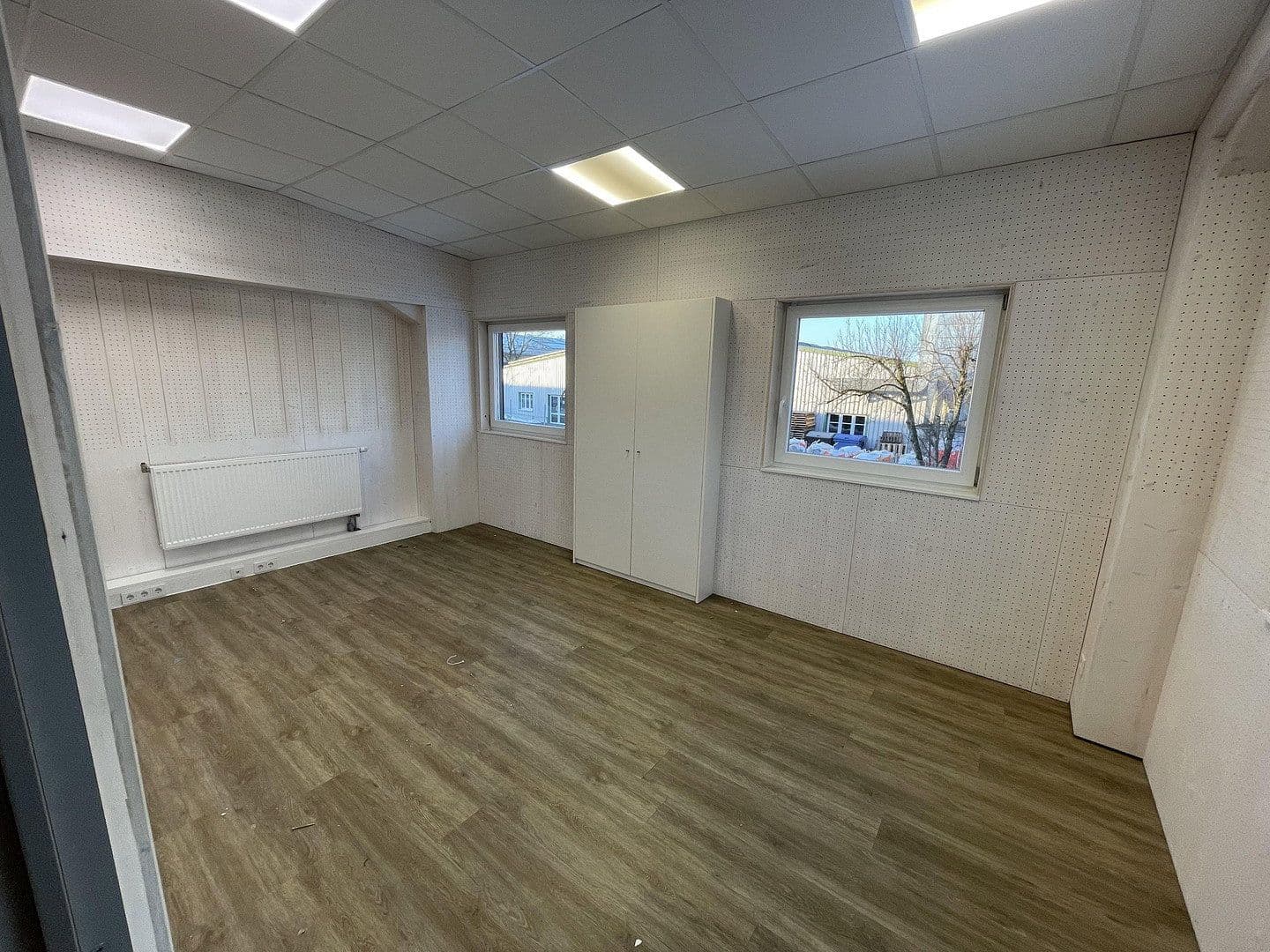 Pronájem nebytového prostoru 1.580 m², Allinger Straße 8c, Vilshofen an der Donau, Bavorsko Pronájem nebytového prostoru 1.580 m², Allinger Straße 8c, Vilshofen an der Donau, Bavorsko