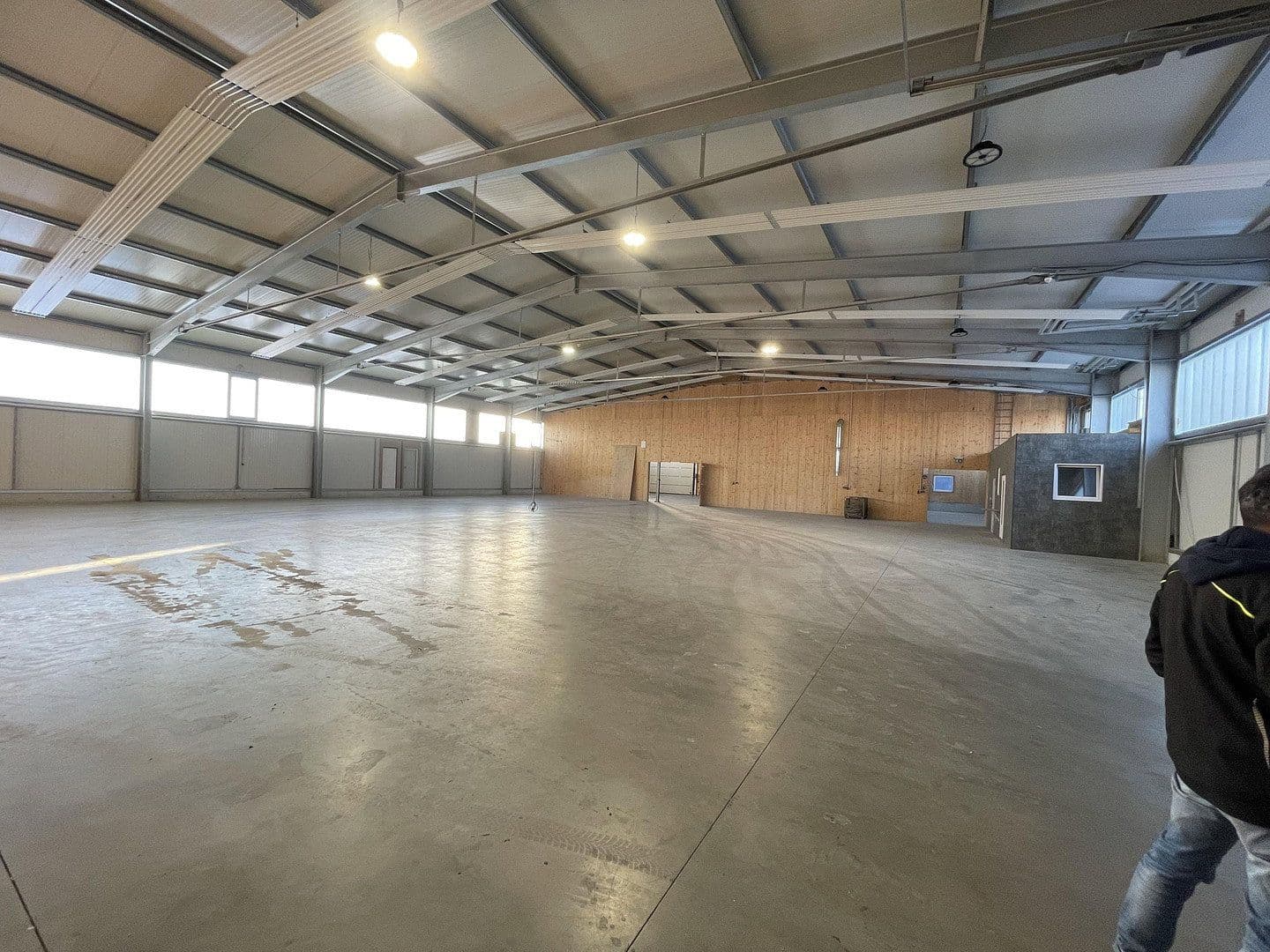 Pronájem nebytového prostoru 1.580 m², Allinger Straße 8c, Vilshofen an der Donau, Bavorsko Pronájem nebytového prostoru 1.580 m², Allinger Straße 8c, Vilshofen an der Donau, Bavorsko