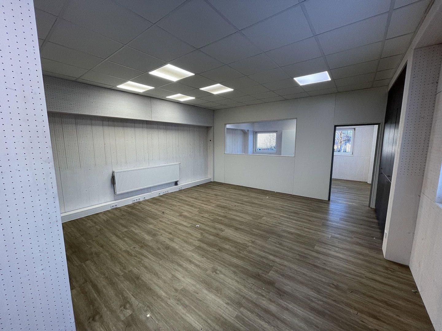 Pronájem nebytového prostoru 1.580 m², Allinger Straße 8c, Vilshofen an der Donau, Bavorsko Pronájem nebytového prostoru 1.580 m², Allinger Straße 8c, Vilshofen an der Donau, Bavorsko