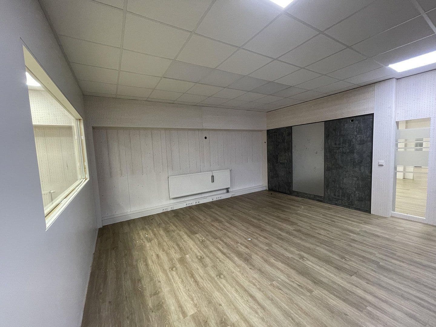 Pronájem nebytového prostoru 1.580 m², Allinger Straße 8c, Vilshofen an der Donau, Bavorsko Pronájem nebytového prostoru 1.580 m², Allinger Straße 8c, Vilshofen an der Donau, Bavorsko