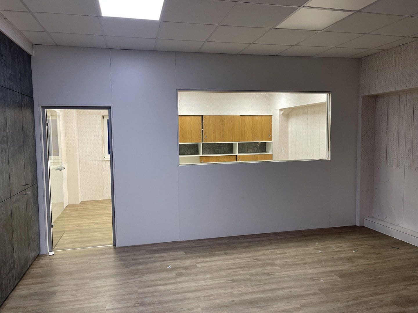 Pronájem nebytového prostoru 1.580 m², Allinger Straße 8c, Vilshofen an der Donau, Bavorsko Pronájem nebytového prostoru 1.580 m², Allinger Straße 8c, Vilshofen an der Donau, Bavorsko