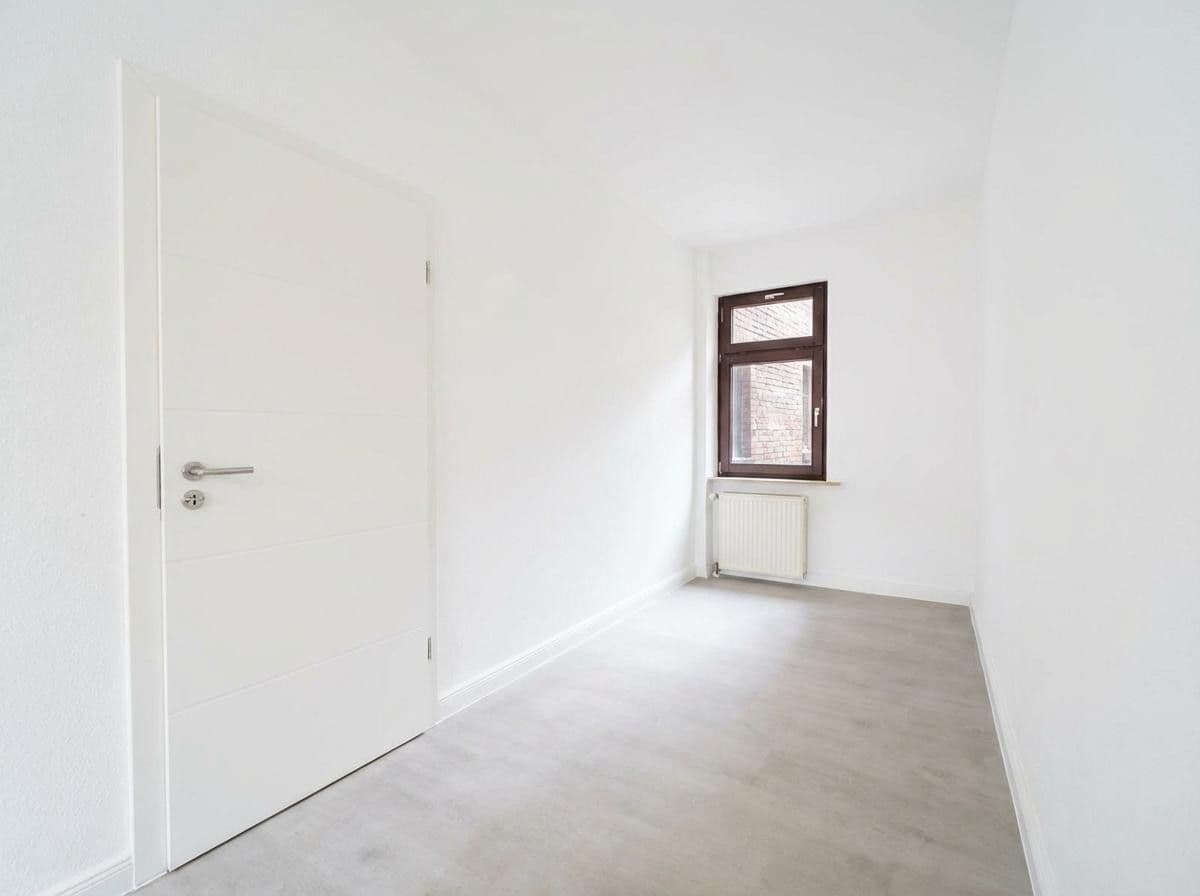Pronájem bytu 3+1 87 m², Heidenberg 89, Apolda, Durynsko Pronájem bytu 3+1 87 m², Heidenberg 89, Apolda, Durynsko