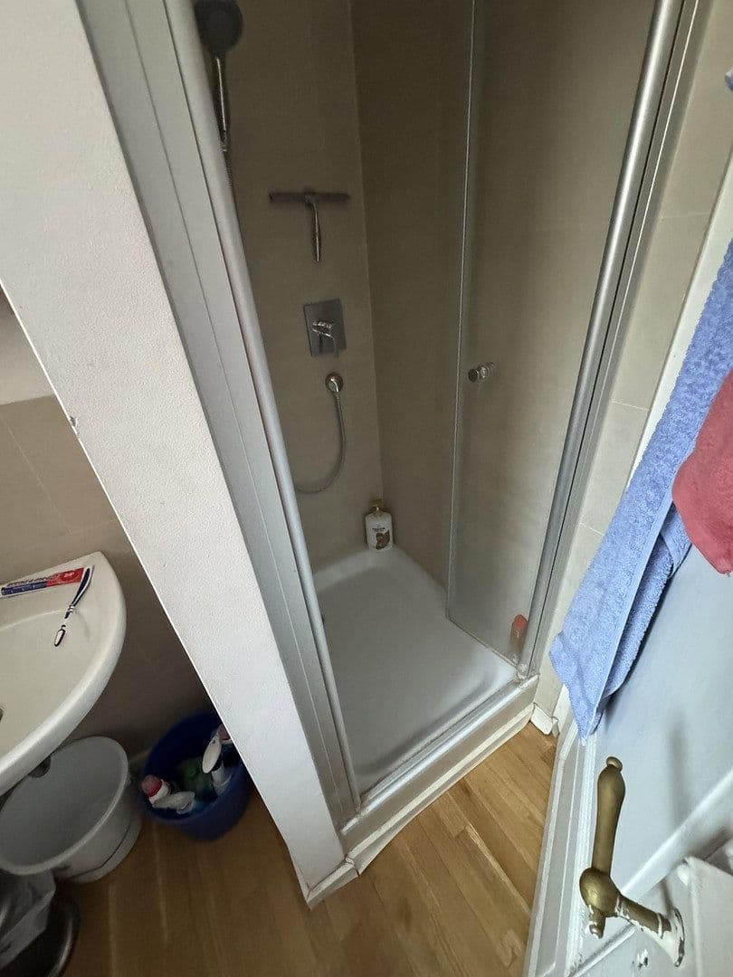 Pronájem bytu 3+1 84 m², Mannehim, Bádensko-Württembersko Pronájem bytu 3+1 84 m², Mannehim, Bádensko-Württembersko