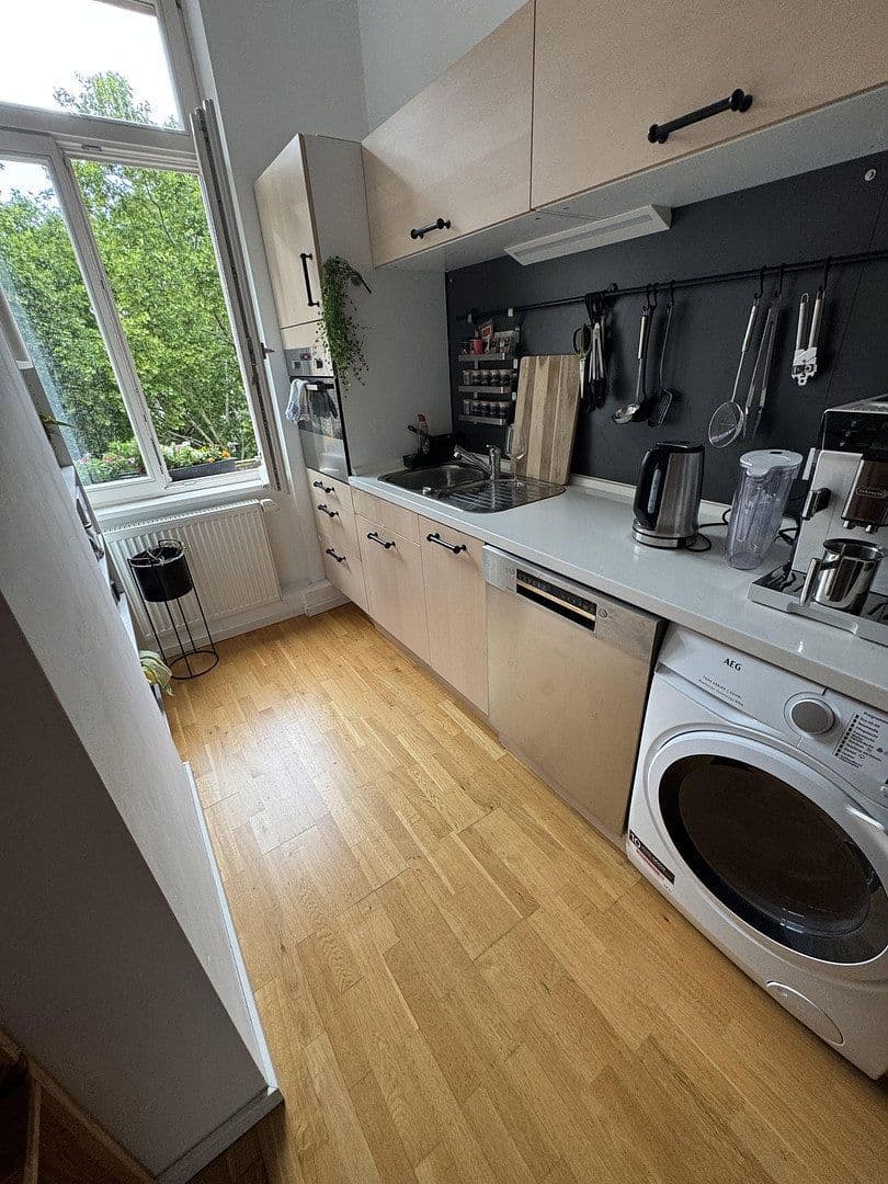 Pronájem bytu 3+1 84 m², Mannehim, Bádensko-Württembersko Pronájem bytu 3+1 84 m², Mannehim, Bádensko-Württembersko