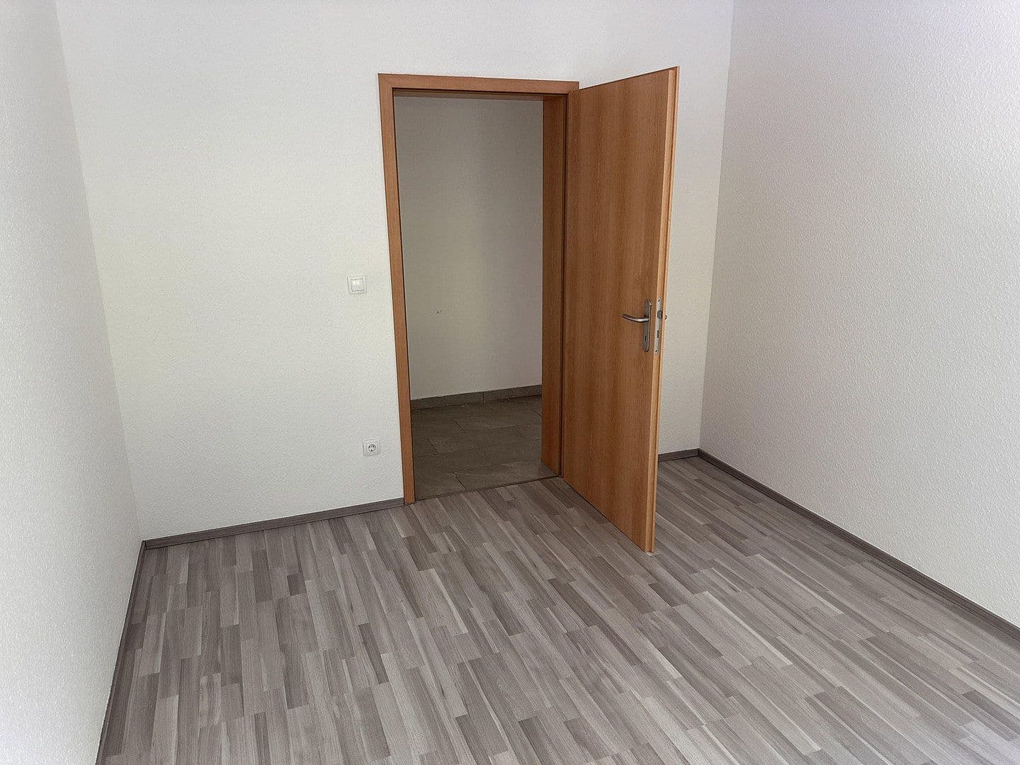 Pronájem bytu 5+1 87 m², Burger Landstrasse 58, Herborn, Hessen Pronájem bytu 5+1 87 m², Burger Landstrasse 58, Herborn, Hessen