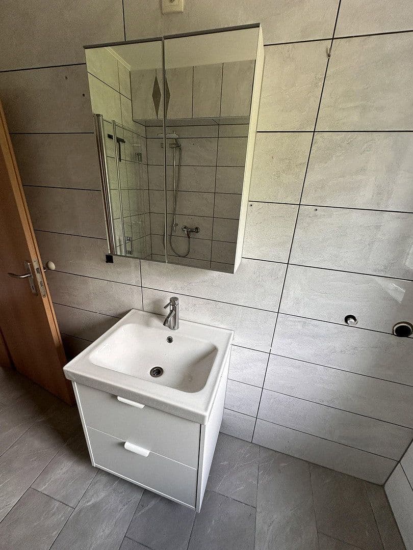 Pronájem bytu 5+1 87 m², Burger Landstrasse 58, Herborn, Hessen Pronájem bytu 5+1 87 m², Burger Landstrasse 58, Herborn, Hessen