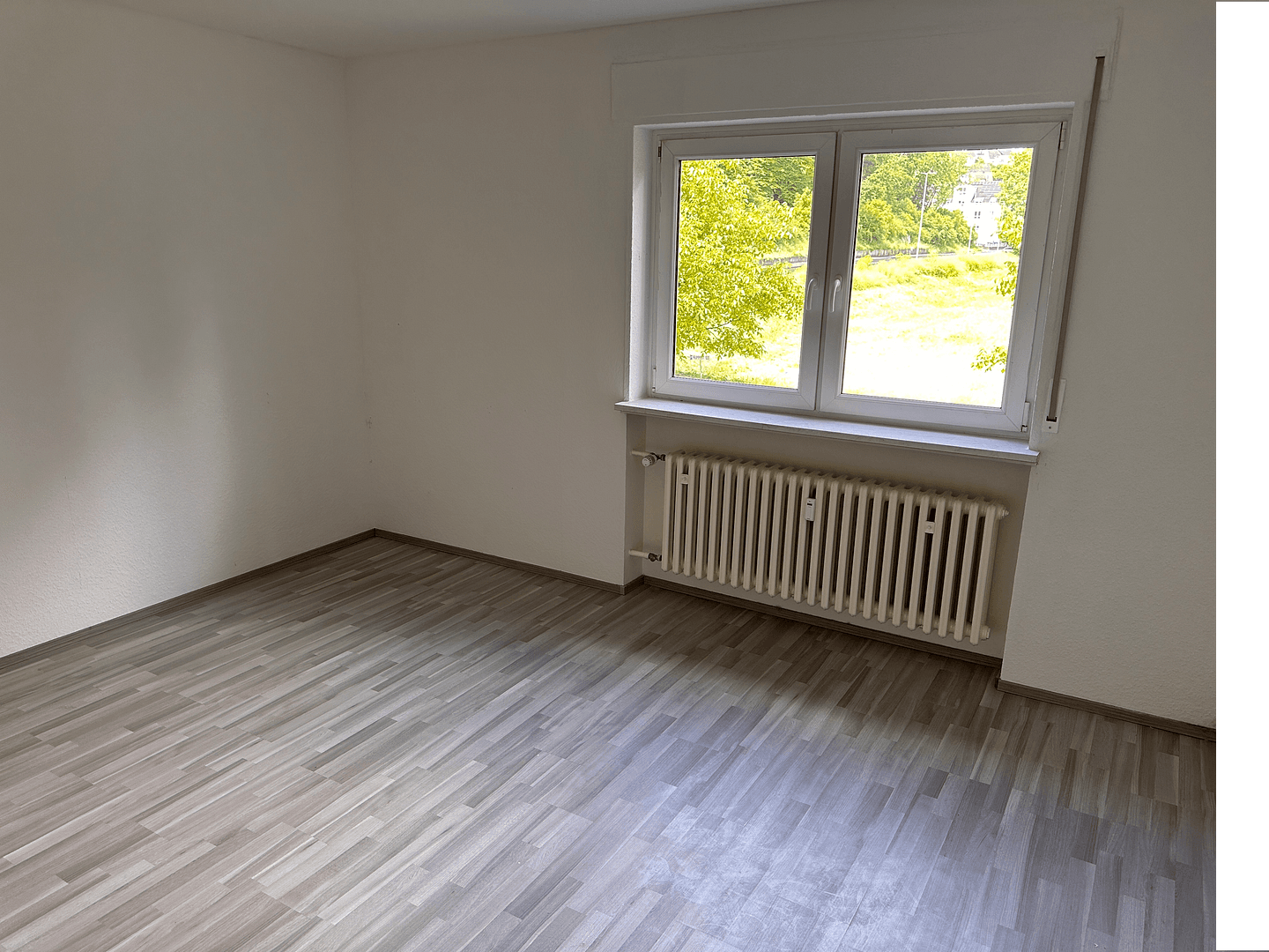 Pronájem bytu 5+1 87 m², Burger Landstrasse 58, Herborn, Hessen Pronájem bytu 5+1 87 m², Burger Landstrasse 58, Herborn, Hessen