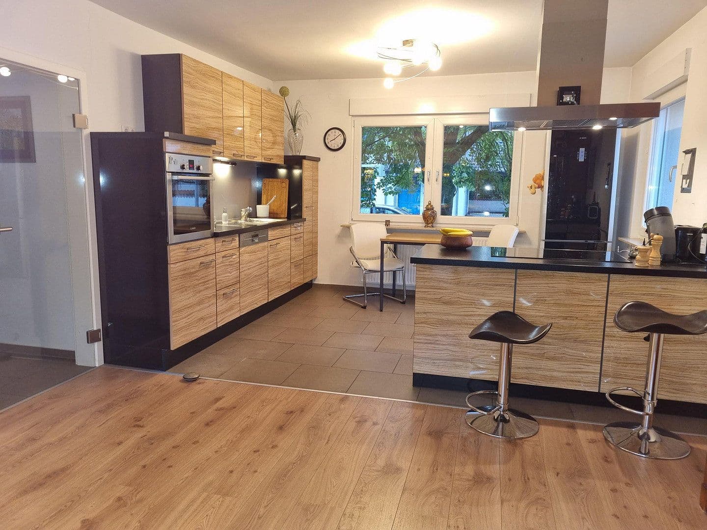 Prodej domu 245 m², pozemek 1.147 m², Gernsheim, Hessen Prodej domu 245 m², pozemek 1.147 m², Gernsheim, Hessen