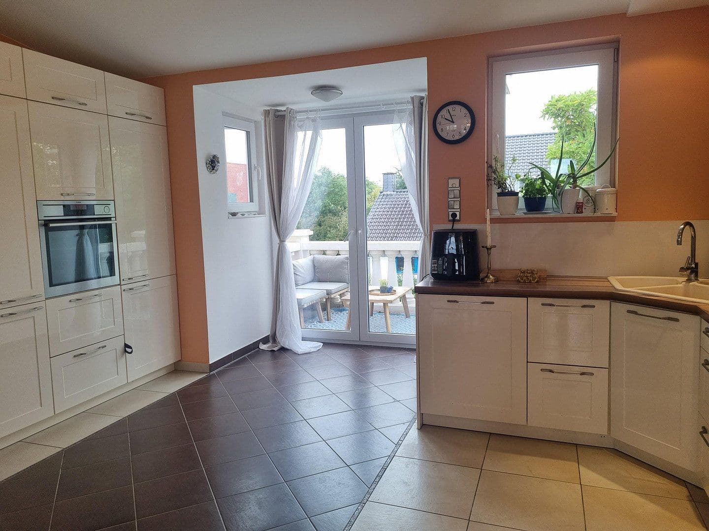 Prodej domu 245 m², pozemek 1.147 m², Gernsheim, Hessen Prodej domu 245 m², pozemek 1.147 m², Gernsheim, Hessen