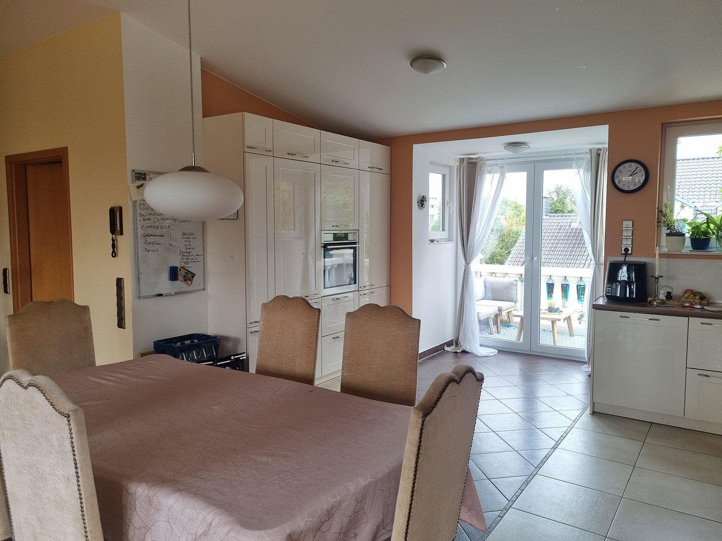 Prodej domu 245 m², pozemek 1.147 m², Gernsheim, Hessen Prodej domu 245 m², pozemek 1.147 m², Gernsheim, Hessen