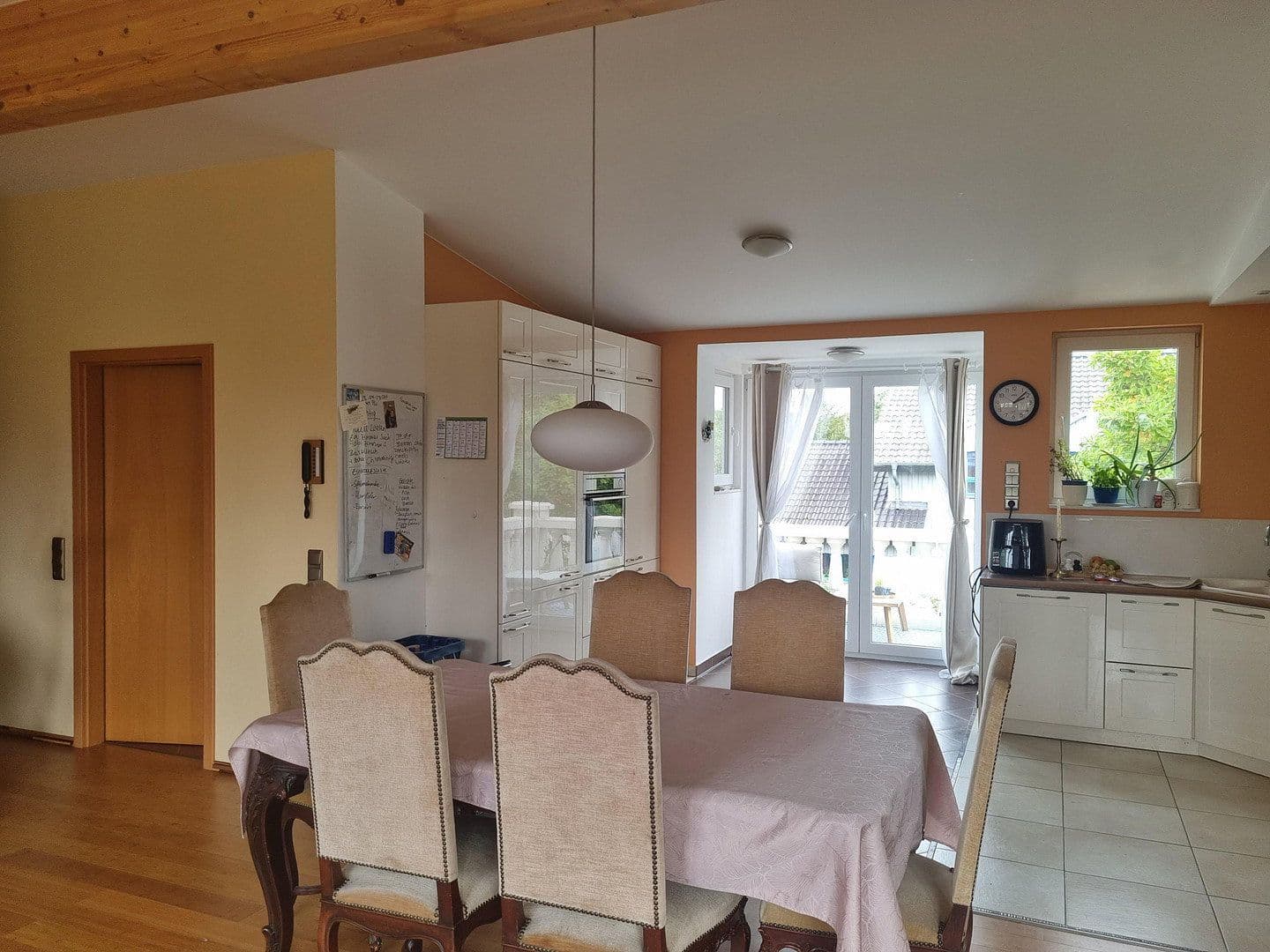 Prodej domu 245 m², pozemek 1.147 m², Gernsheim, Hessen Prodej domu 245 m², pozemek 1.147 m², Gernsheim, Hessen