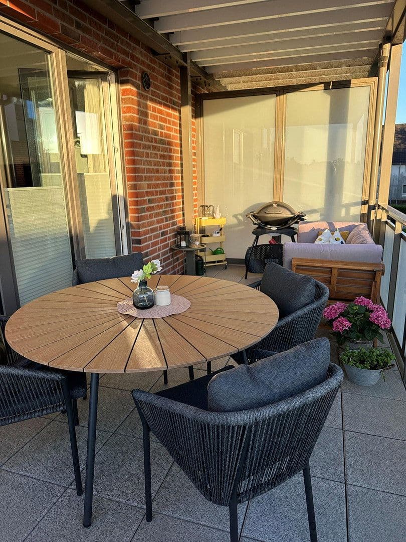 Pronájem bytu 3+1 108 m², Friedrichstraße 5, Tornesch, Šlesvicko-Holštýnsko Pronájem bytu 3+1 108 m², Friedrichstraße 5, Tornesch, Šlesvicko-Holštýnsko