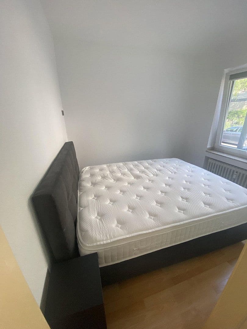 Pronájem bytu 2+1 50 m², Köln, Severní Porýní-Vestfálsko Pronájem bytu 2+1 50 m², Köln, Severní Porýní-Vestfálsko