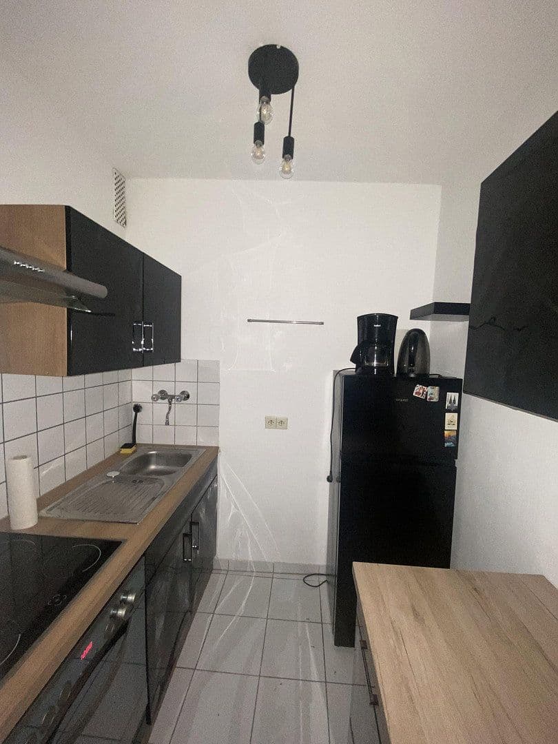 Pronájem bytu 2+1 50 m², Köln, Severní Porýní-Vestfálsko Pronájem bytu 2+1 50 m², Köln, Severní Porýní-Vestfálsko