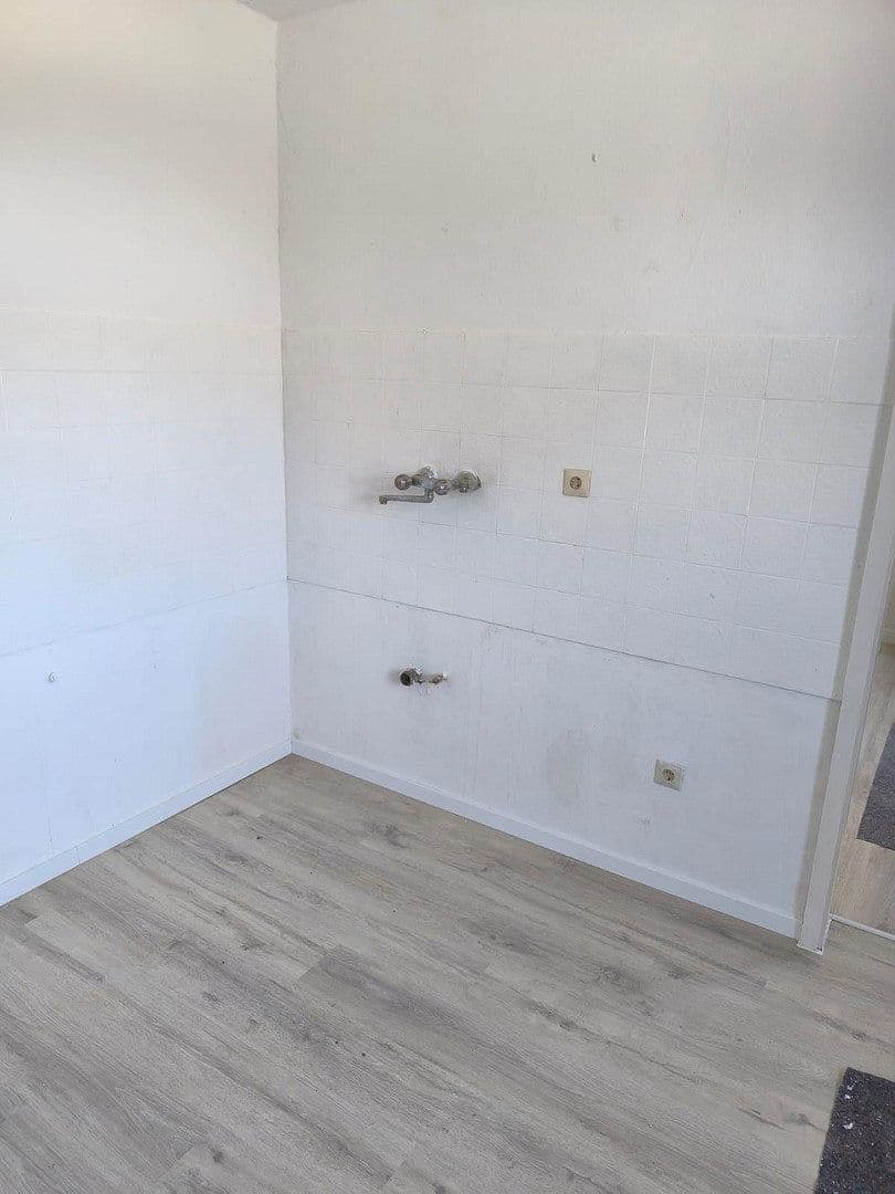 Pronájem bytu 2+1 45 m², Krayer Str. 30, Bochum, Severní Porýní-Vestfálsko Pronájem bytu 2+1 45 m², Krayer Str. 30, Bochum, Severní Porýní-Vestfálsko