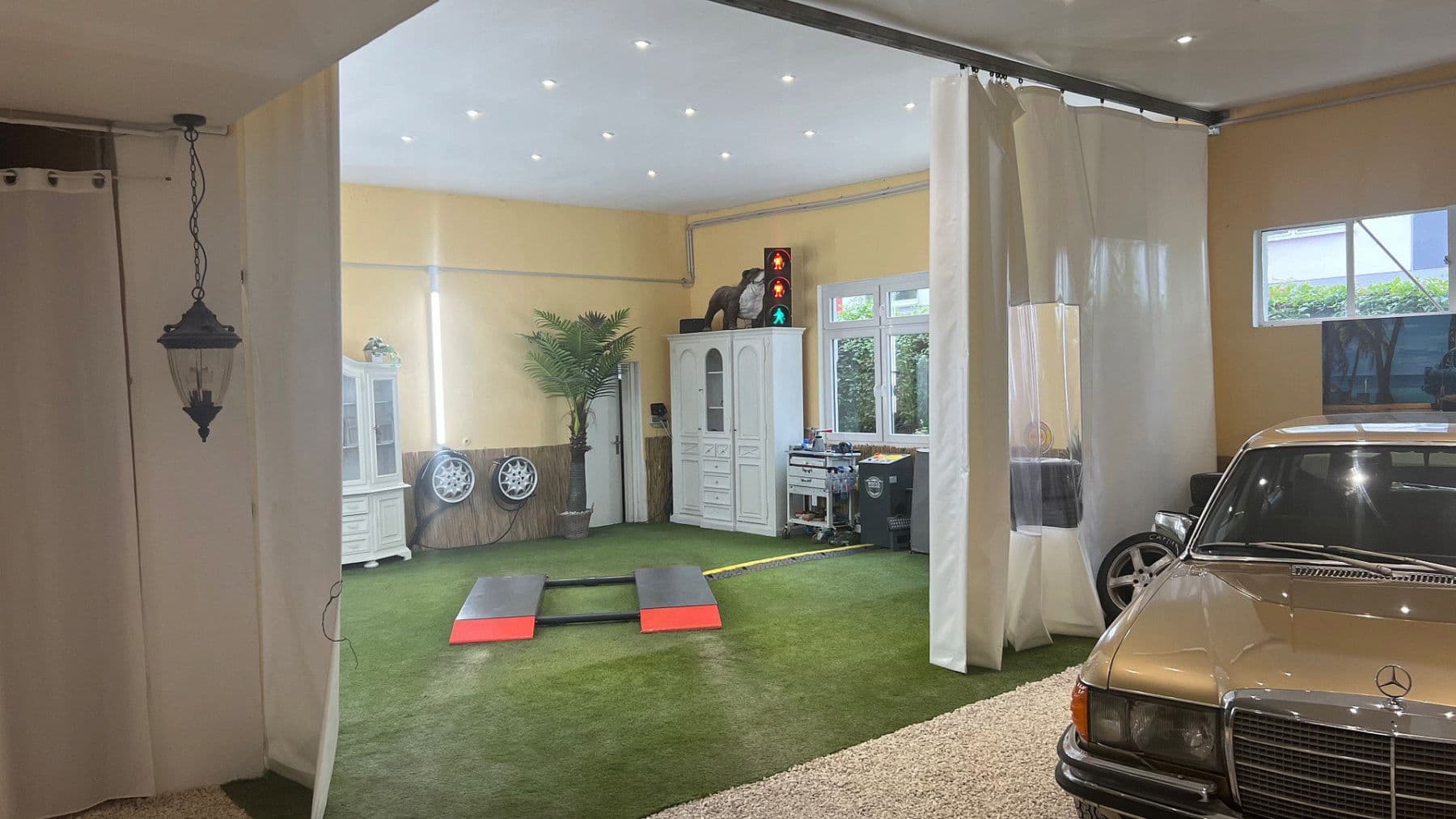 Prodej nebytového prostoru 650 m², Düsseldorfer Straße 65, Wuppertal, Severní Porýní-Vestfálsko Prodej nebytového prostoru 650 m², Düsseldorfer Straße 65, Wuppertal, Severní Porýní-Vestfálsko
