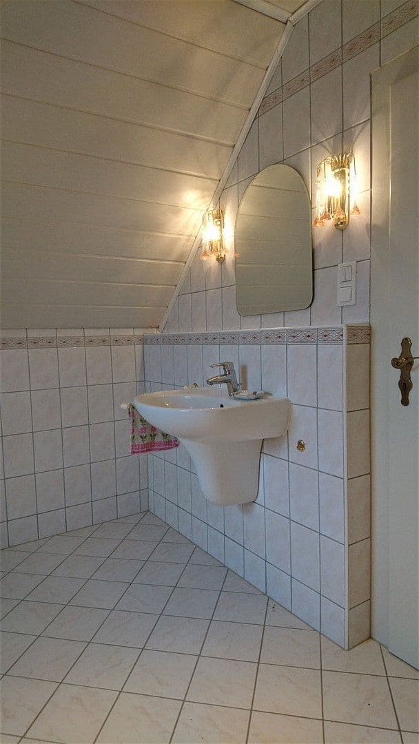 Prodej domu 165 m², pozemek 1.325 m², Heldburg, Durynsko Prodej domu 165 m², pozemek 1.325 m², Heldburg, Durynsko