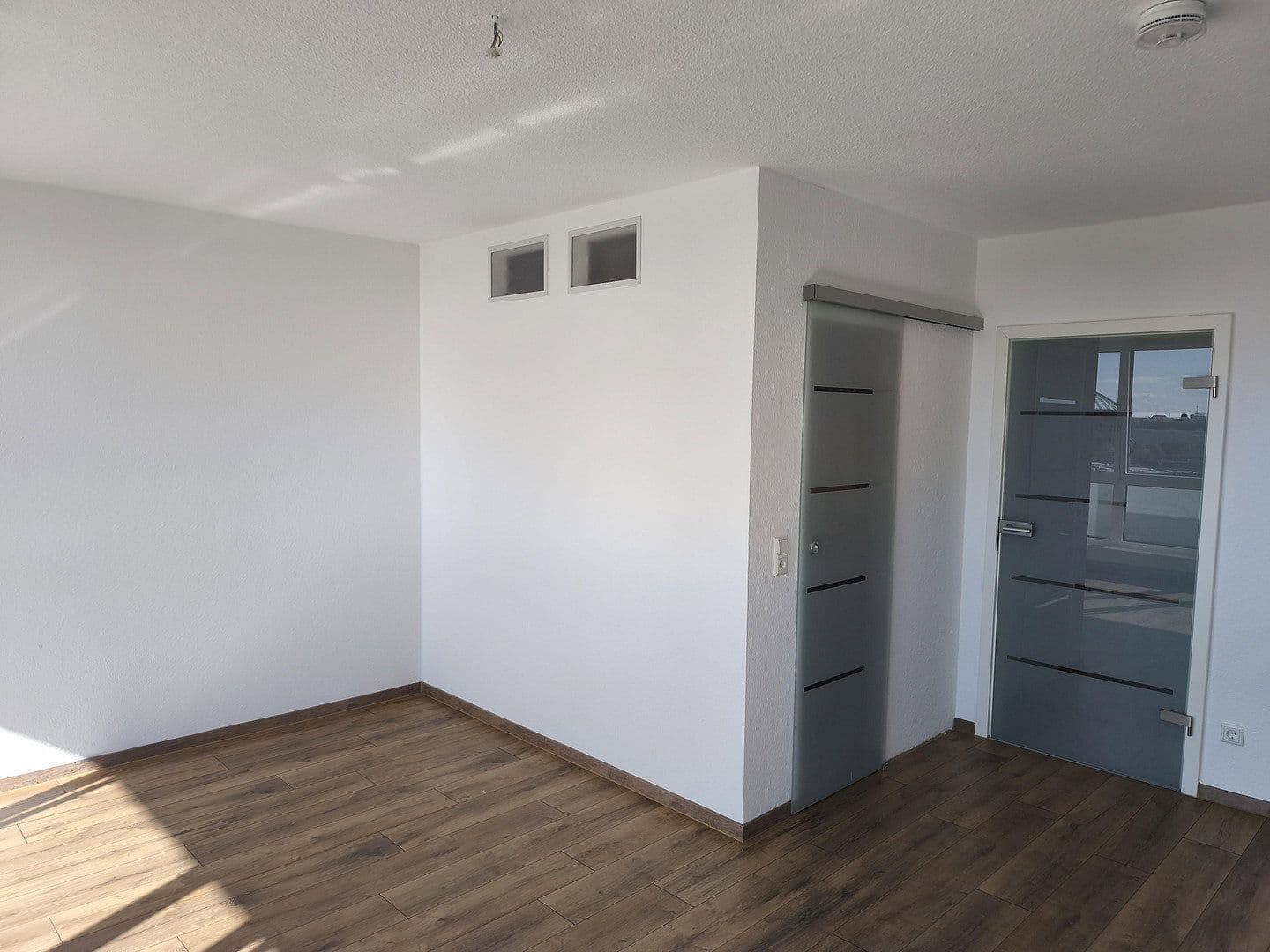 Pronájem bytu 2+kk 80 m², Frickestraße 2-4, Leipzig, Sasko Pronájem bytu 2+kk 80 m², Frickestraße 2-4, Leipzig, Sasko