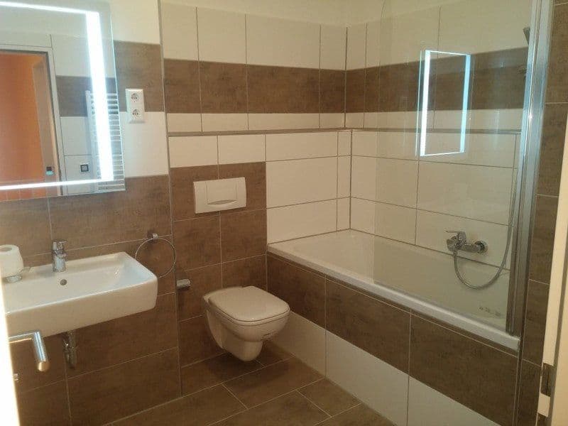 Pronájem bytu 2+kk 80 m², Frickestraße 2-4, Leipzig, Sasko Pronájem bytu 2+kk 80 m², Frickestraße 2-4, Leipzig, Sasko