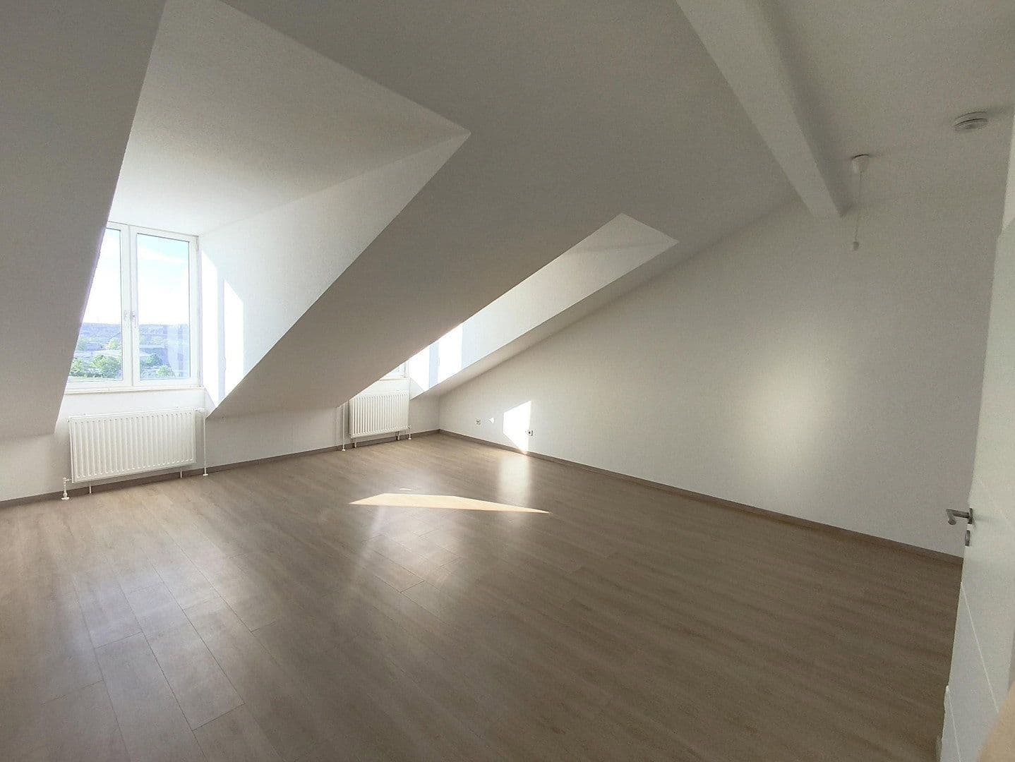 Pronájem bytu 2+kk 80 m², Frickestraße 2-4, Leipzig, Sasko Pronájem bytu 2+kk 80 m², Frickestraße 2-4, Leipzig, Sasko