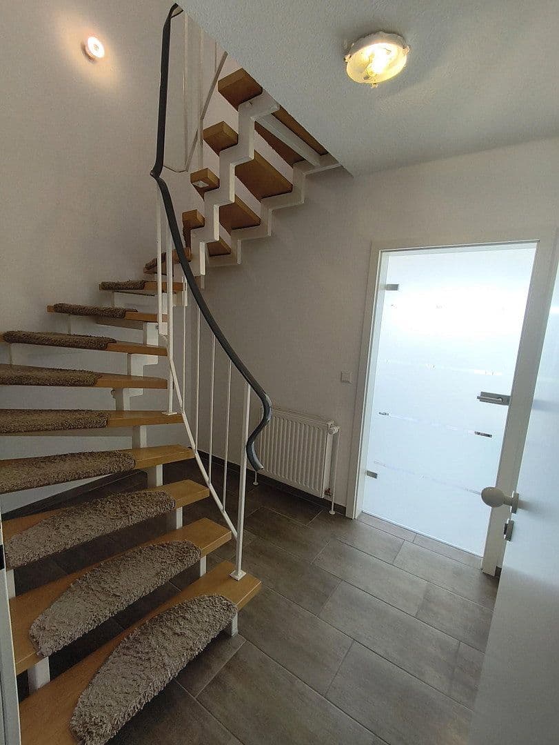 Pronájem bytu 2+kk 80 m², Frickestraße 2-4, Leipzig, Sasko Pronájem bytu 2+kk 80 m², Frickestraße 2-4, Leipzig, Sasko