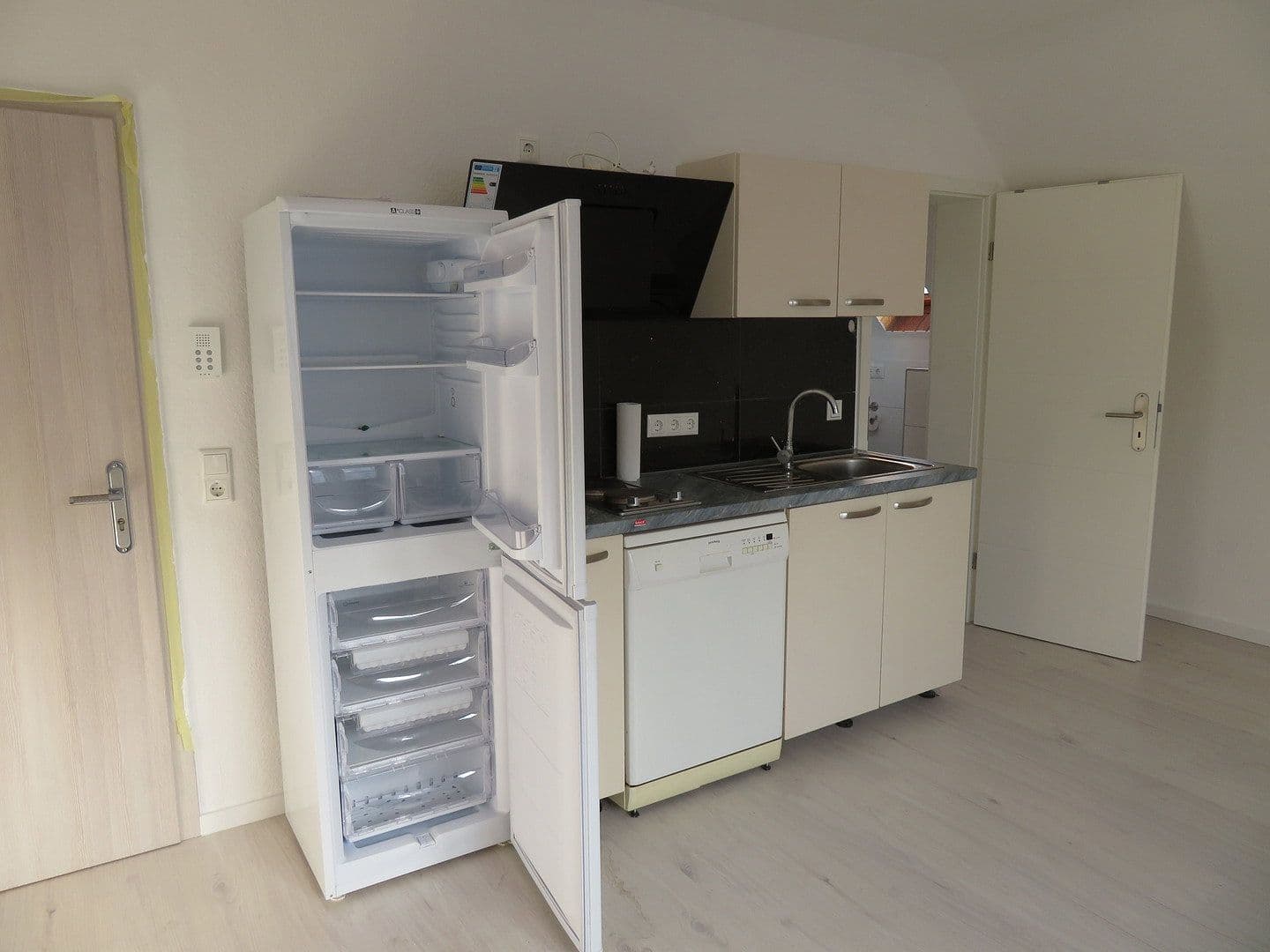 Pronájem bytu 1+1 30 m², Hetzerath, Porýní-Falc Pronájem bytu 1+1 30 m², Hetzerath, Porýní-Falc