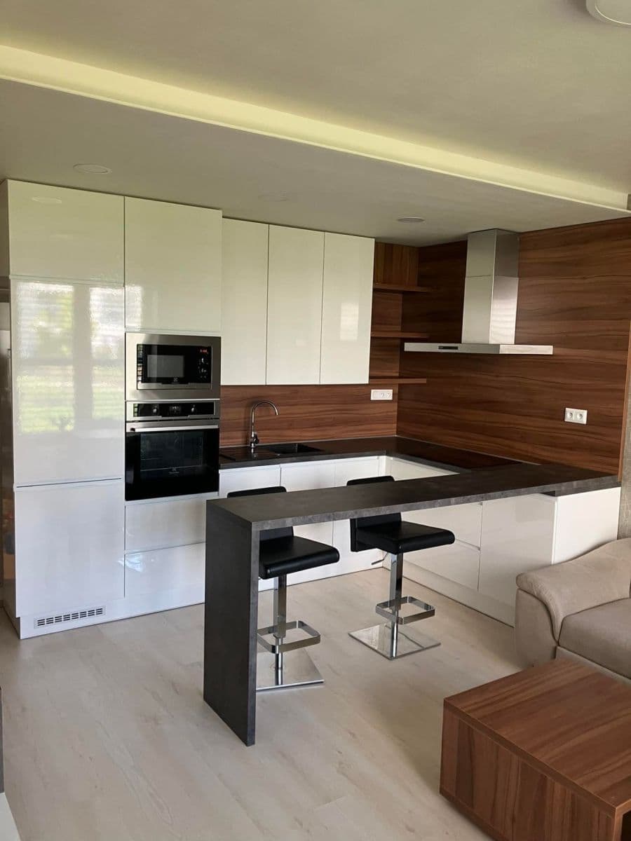 Pronájem bytu 2+kk 50 m², Karla Kryla, Brno, Jihomoravský kraj Pronájem bytu 2+kk 50 m², Karla Kryla, Brno, Jihomoravský kraj