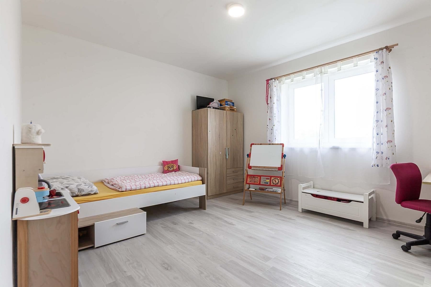 Prodej domu 170 m², pozemek 947 m², Větrná, Ondřejov, Středočeský kraj Prodej domu 170 m², pozemek 947 m², Větrná, Ondřejov, Středočeský kraj