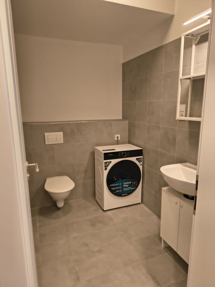 Pronájem bytu 1+kk 37 m², Gerstelova, Praha, Praha Pronájem bytu 1+kk 37 m², Gerstelova, Praha, Praha