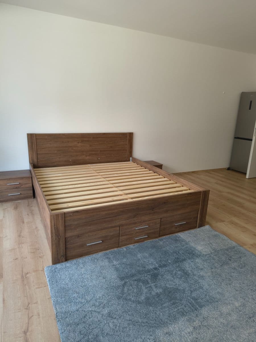 Pronájem bytu 1+kk 37 m², Gerstelova, Praha, Praha Pronájem bytu 1+kk 37 m², Gerstelova, Praha, Praha