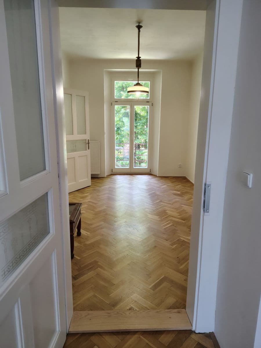 Pronájem bytu 2+1 52 m², Táborská, Praha, Praha Pronájem bytu 2+1 52 m², Táborská, Praha, Praha