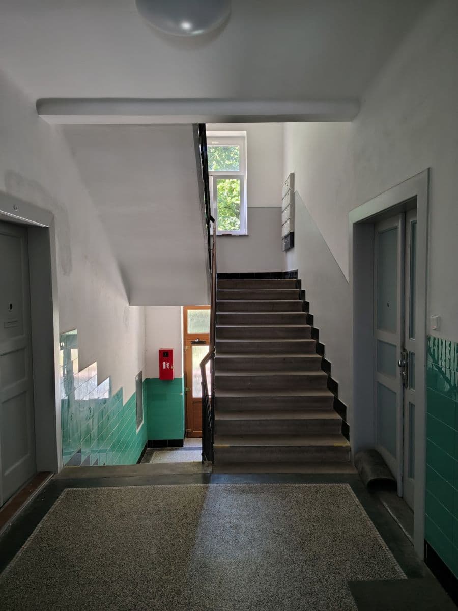 Pronájem bytu 2+1 52 m², Táborská, Praha, Praha Pronájem bytu 2+1 52 m², Táborská, Praha, Praha