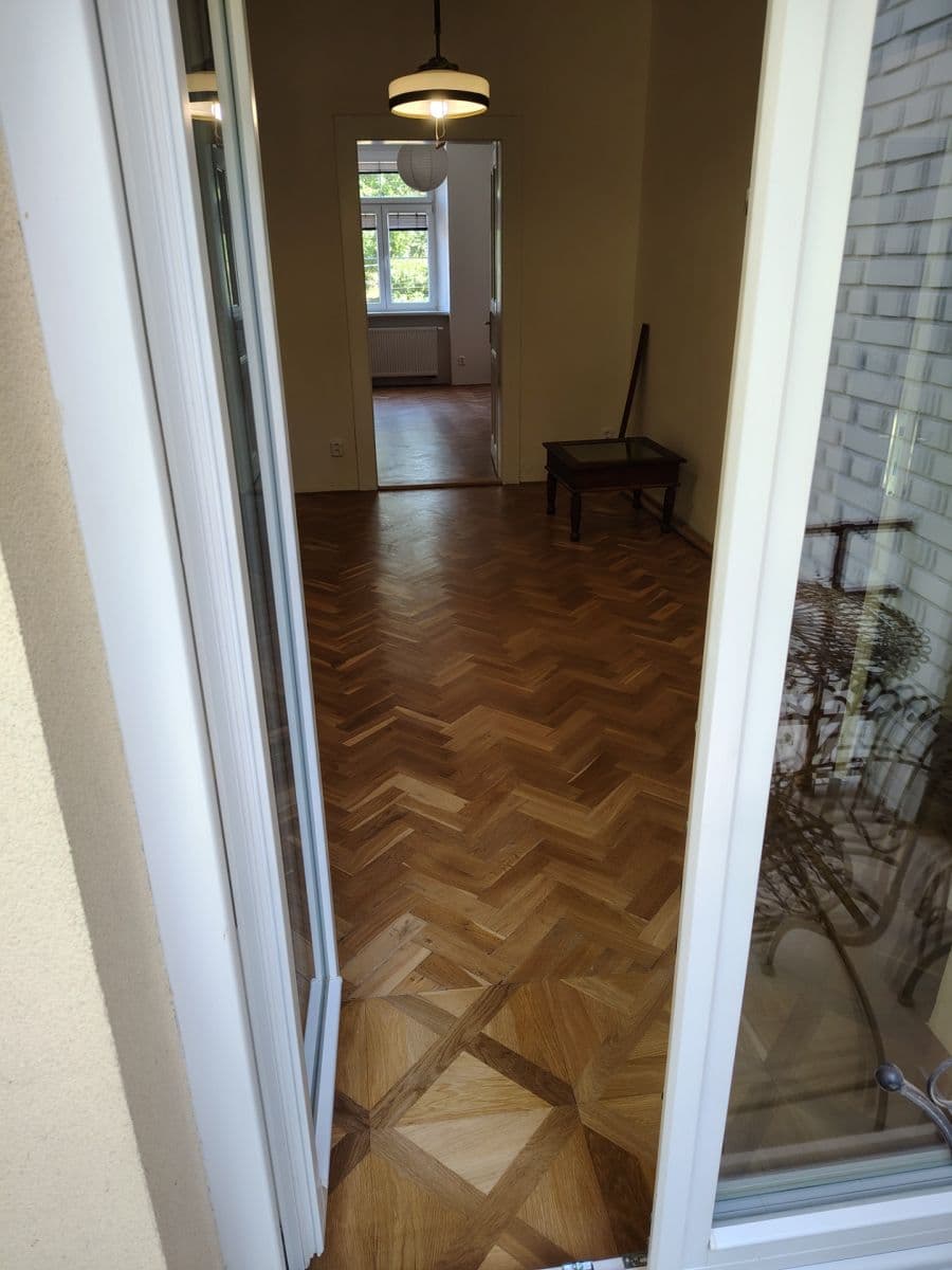 Pronájem bytu 2+1 52 m², Táborská, Praha, Praha Pronájem bytu 2+1 52 m², Táborská, Praha, Praha