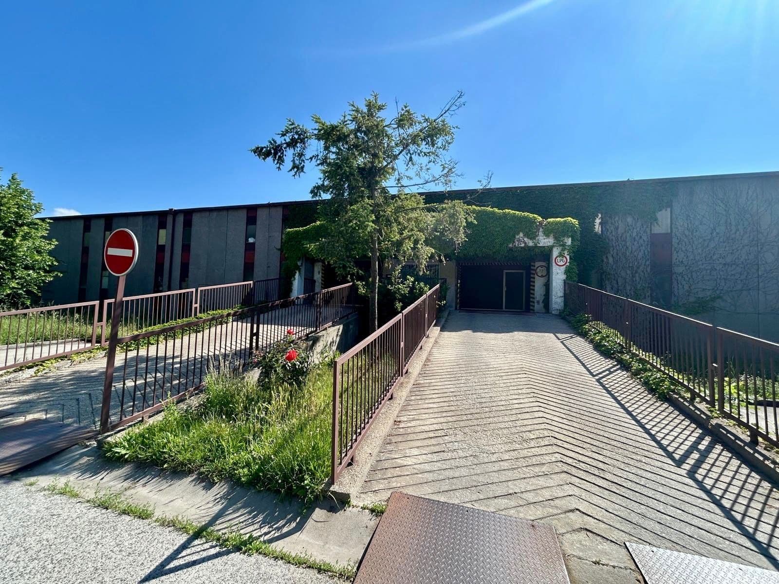 Prodej garáže 17 m², Dvojkrížna, Vrakuňa, Bratislavský kraj Prodej garáže 17 m², Dvojkrížna, Vrakuňa, Bratislavský kraj