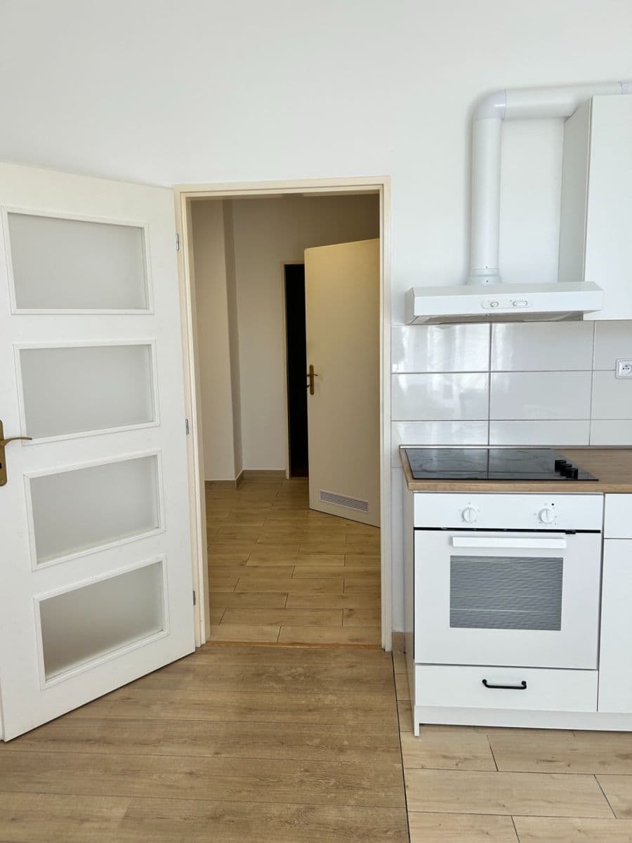 Pronájem bytu 1+1 45 m², V Nových Vokovicích, Praha, Praha Pronájem bytu 1+1 45 m², V Nových Vokovicích, Praha, Praha