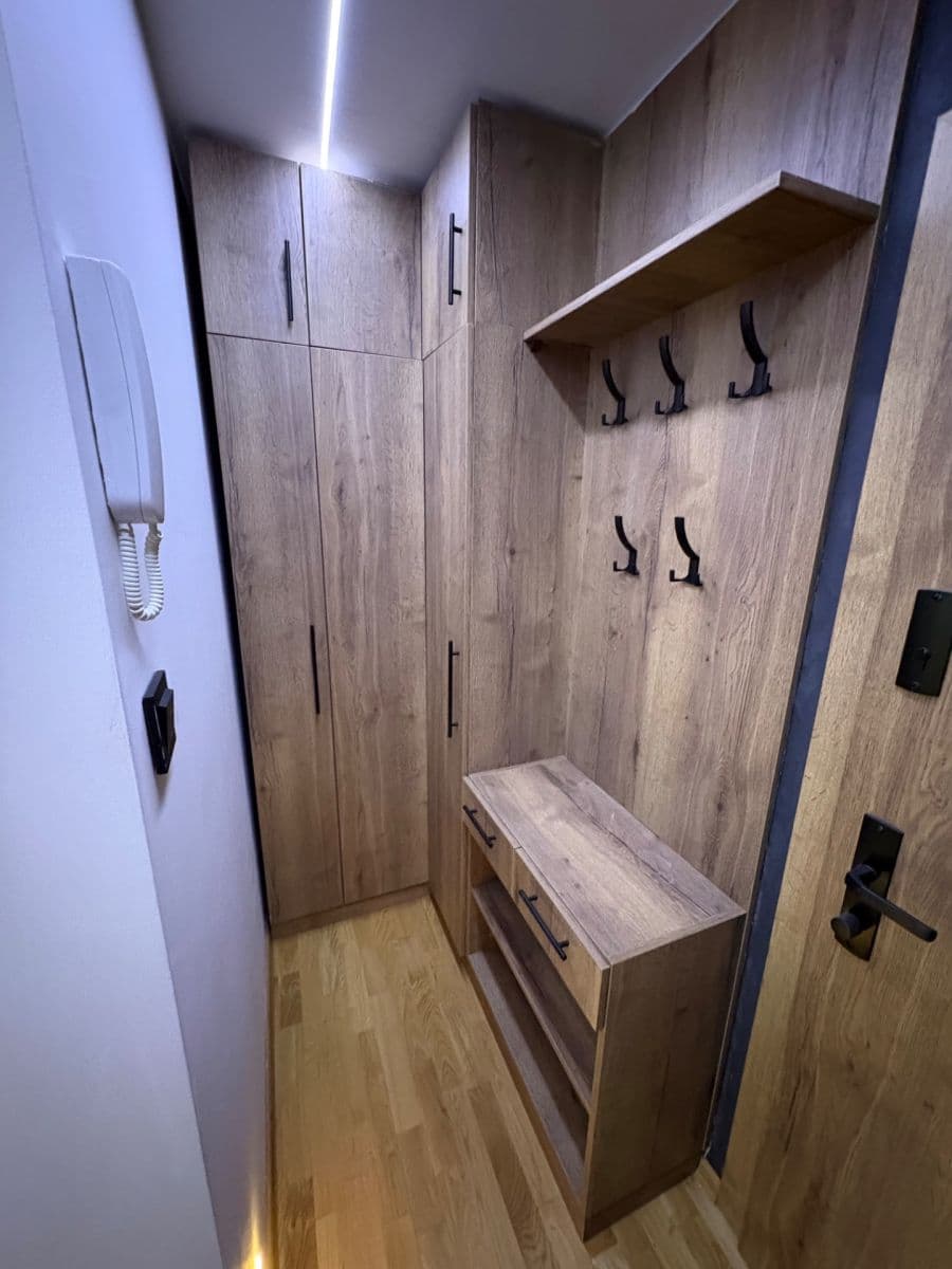 Prodej bytu 3+1 71 m², Tovární, Bohumín, Moravskoslezský kraj Prodej bytu 3+1 71 m², Tovární, Bohumín, Moravskoslezský kraj