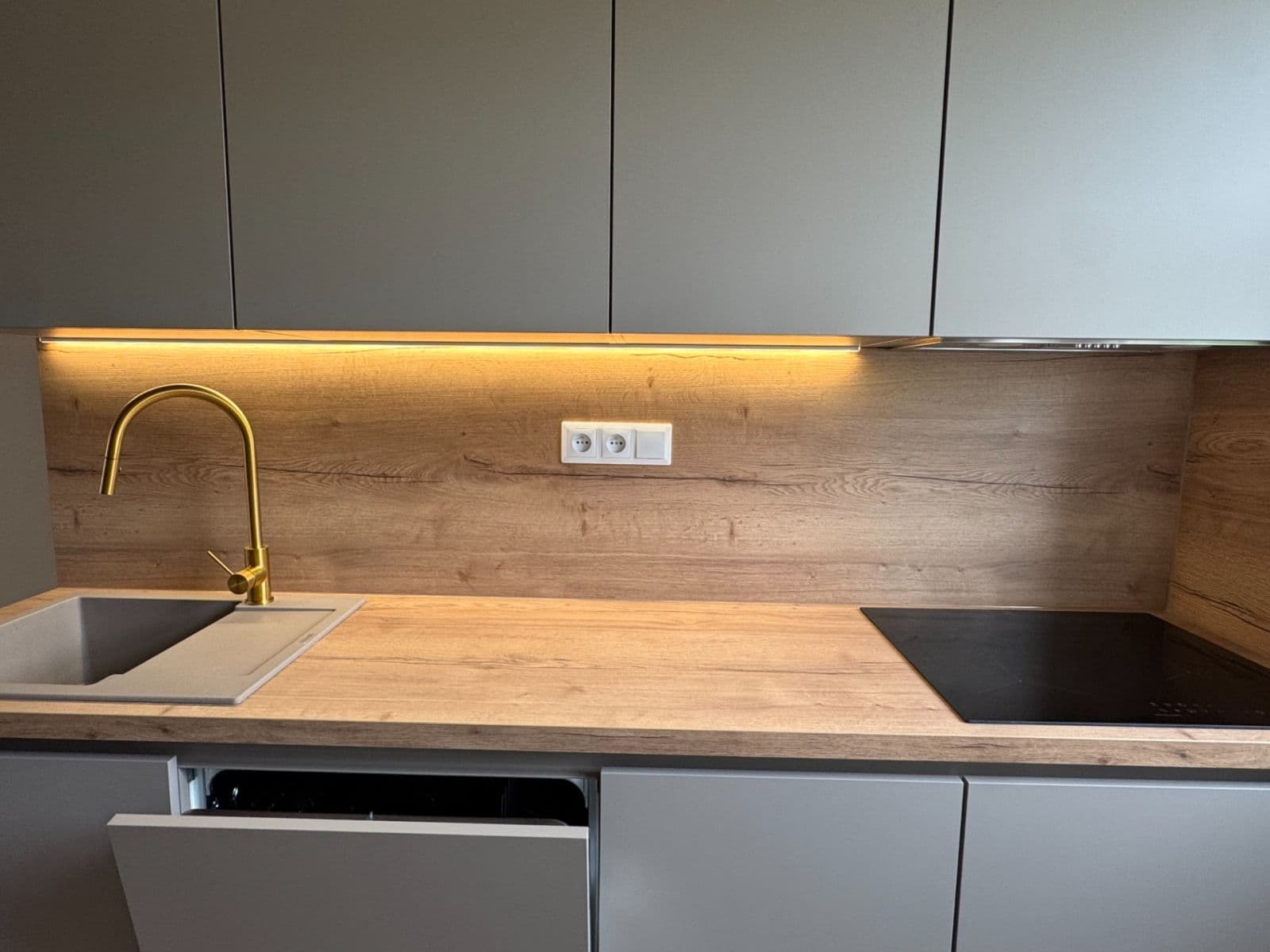 Prodej bytu 2+1 54 m², Čihákova, Praha, Praha Prodej bytu 2+1 54 m², Čihákova, Praha, Praha
