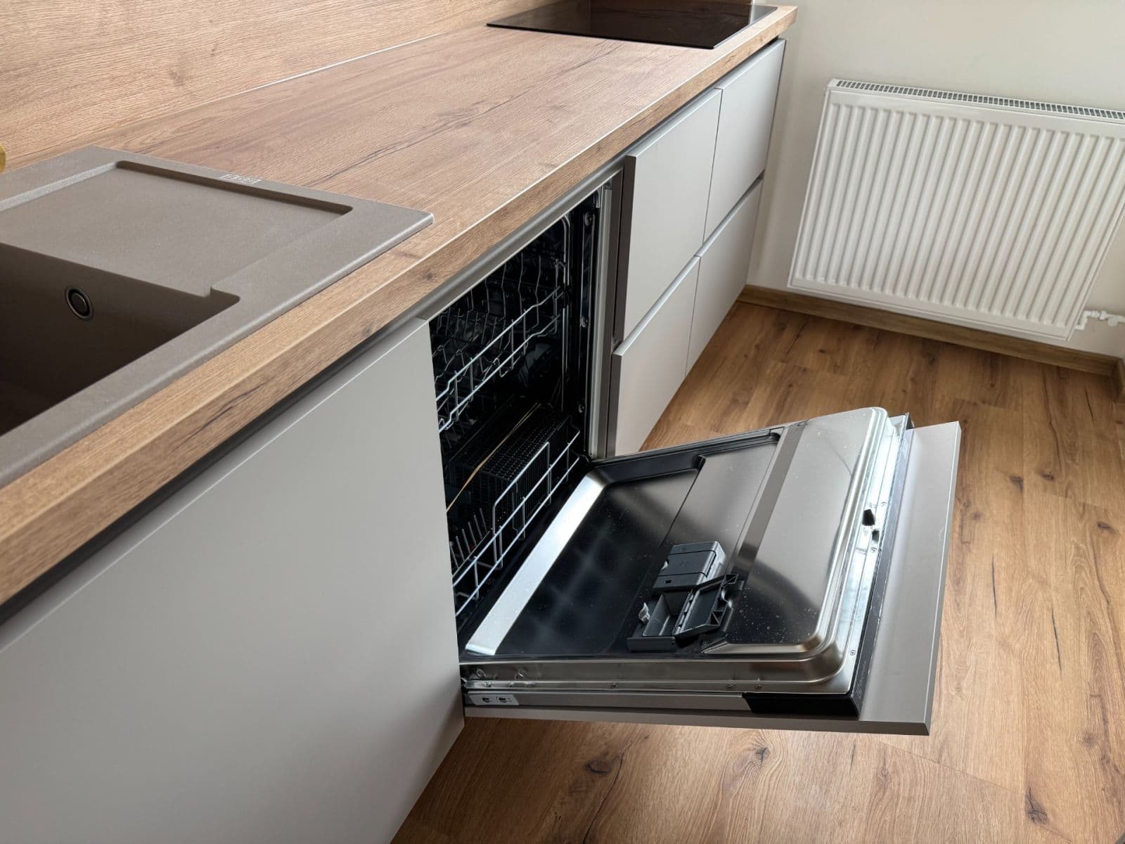 Prodej bytu 2+1 54 m², Čihákova, Praha, Praha Prodej bytu 2+1 54 m², Čihákova, Praha, Praha