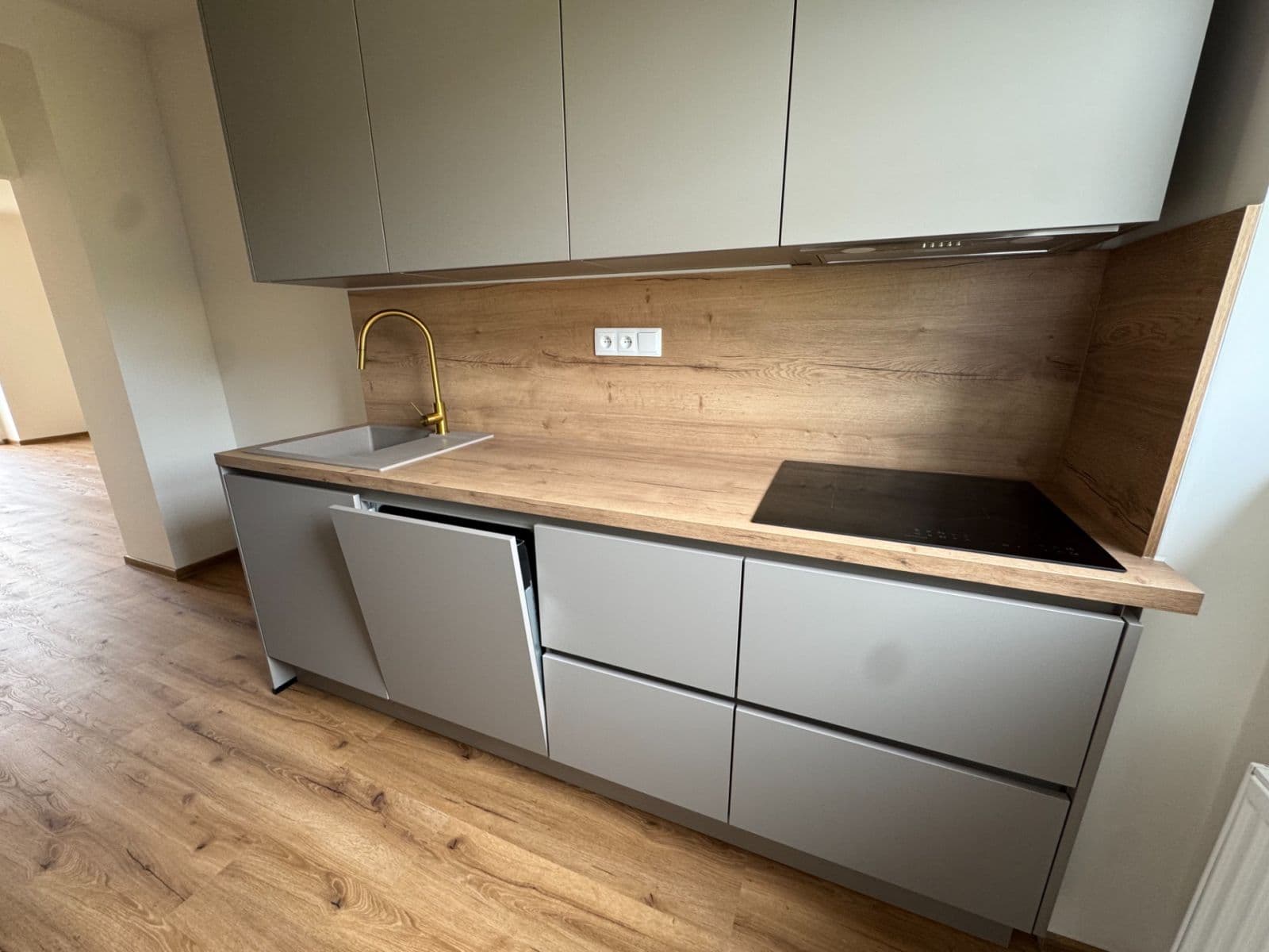 Prodej bytu 2+1 54 m², Čihákova, Praha, Praha Prodej bytu 2+1 54 m², Čihákova, Praha, Praha