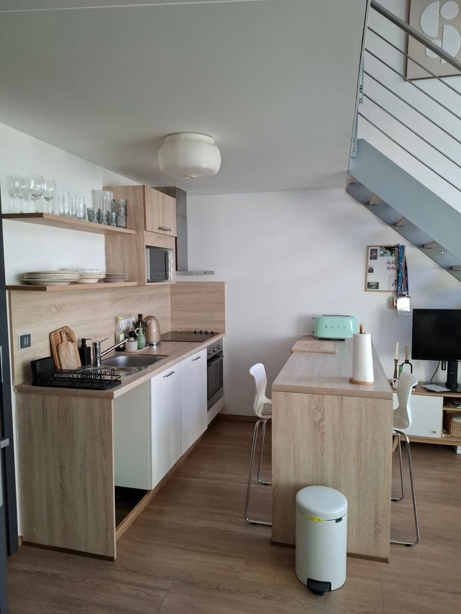 Pronájem bytu 2+kk 48 m², U Libeňského pivovaru, Praha, Praha Pronájem bytu 2+kk 48 m², U Libeňského pivovaru, Praha, Praha