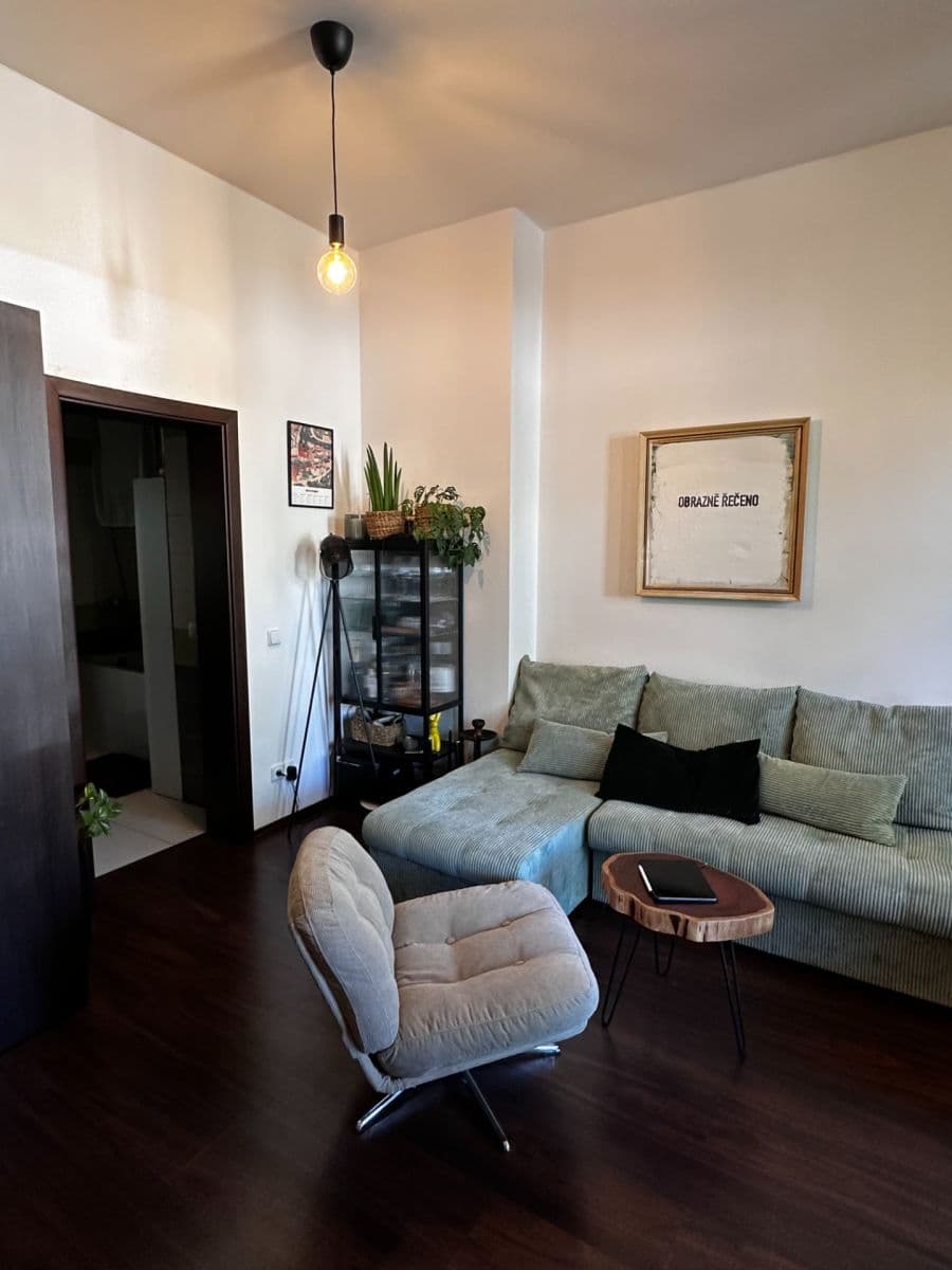 Pronájem bytu 1+kk 27 m², Kamenická, Praha, Praha Pronájem bytu 1+kk 27 m², Kamenická, Praha, Praha