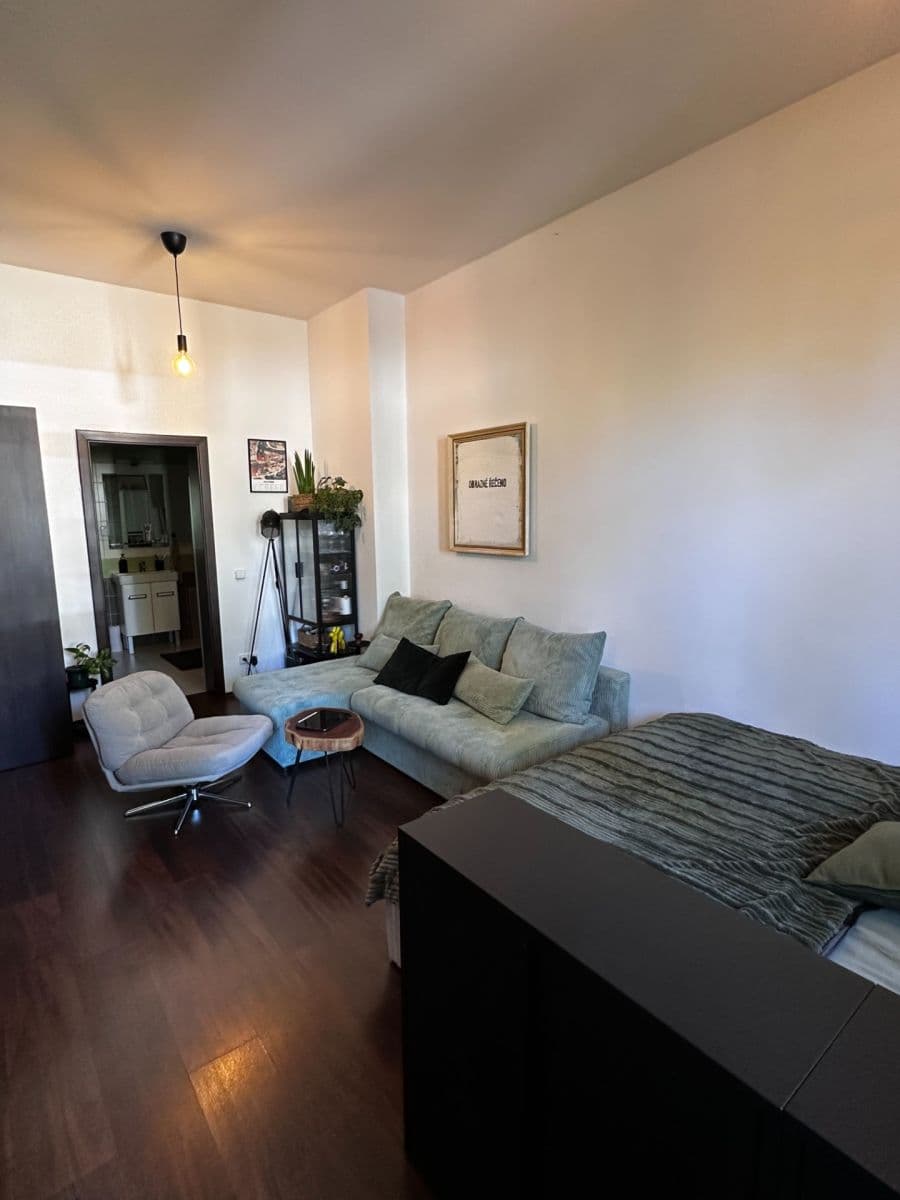 Pronájem bytu 1+kk 27 m², Kamenická, Praha, Praha Pronájem bytu 1+kk 27 m², Kamenická, Praha, Praha